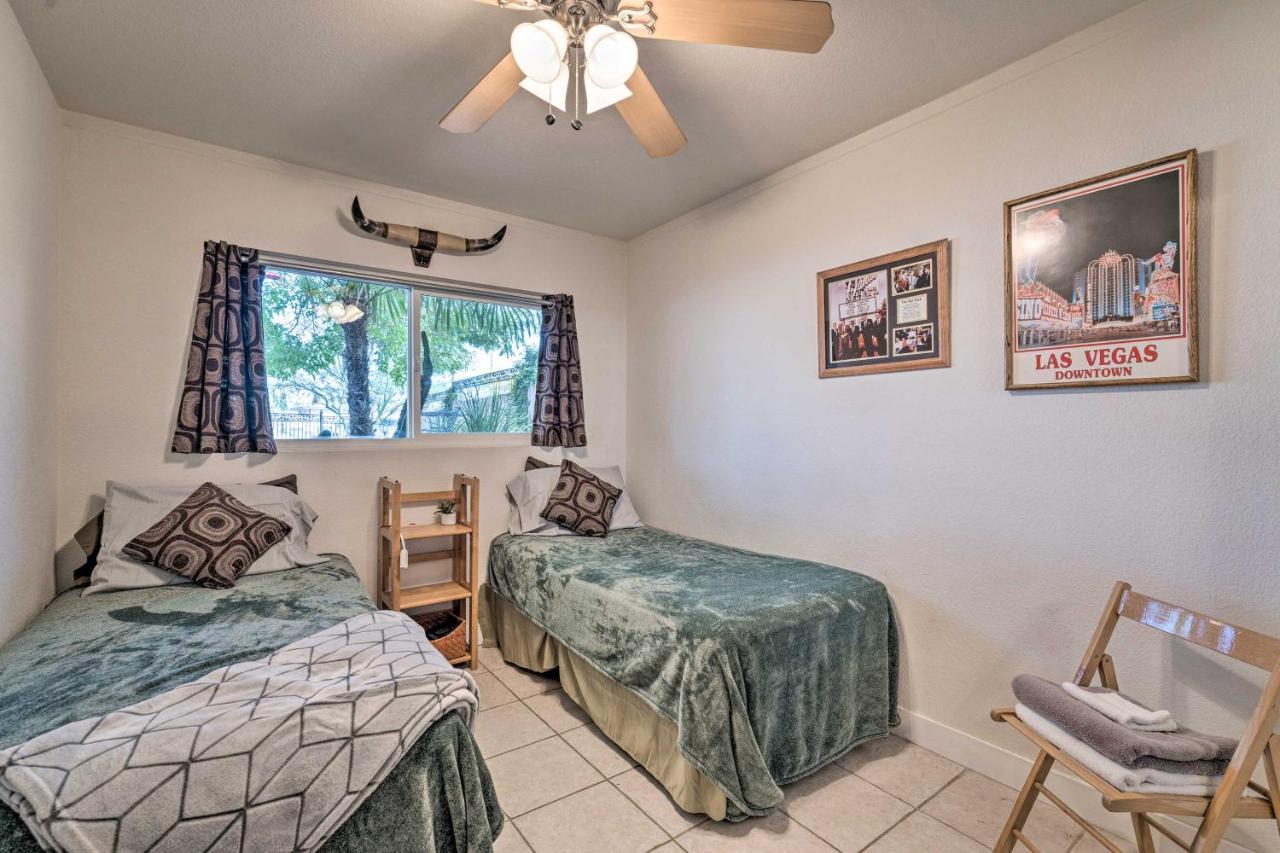 Vegas Oasis Home With Pool And Spa 7 Miles To Strip Las Vegas Exterior foto